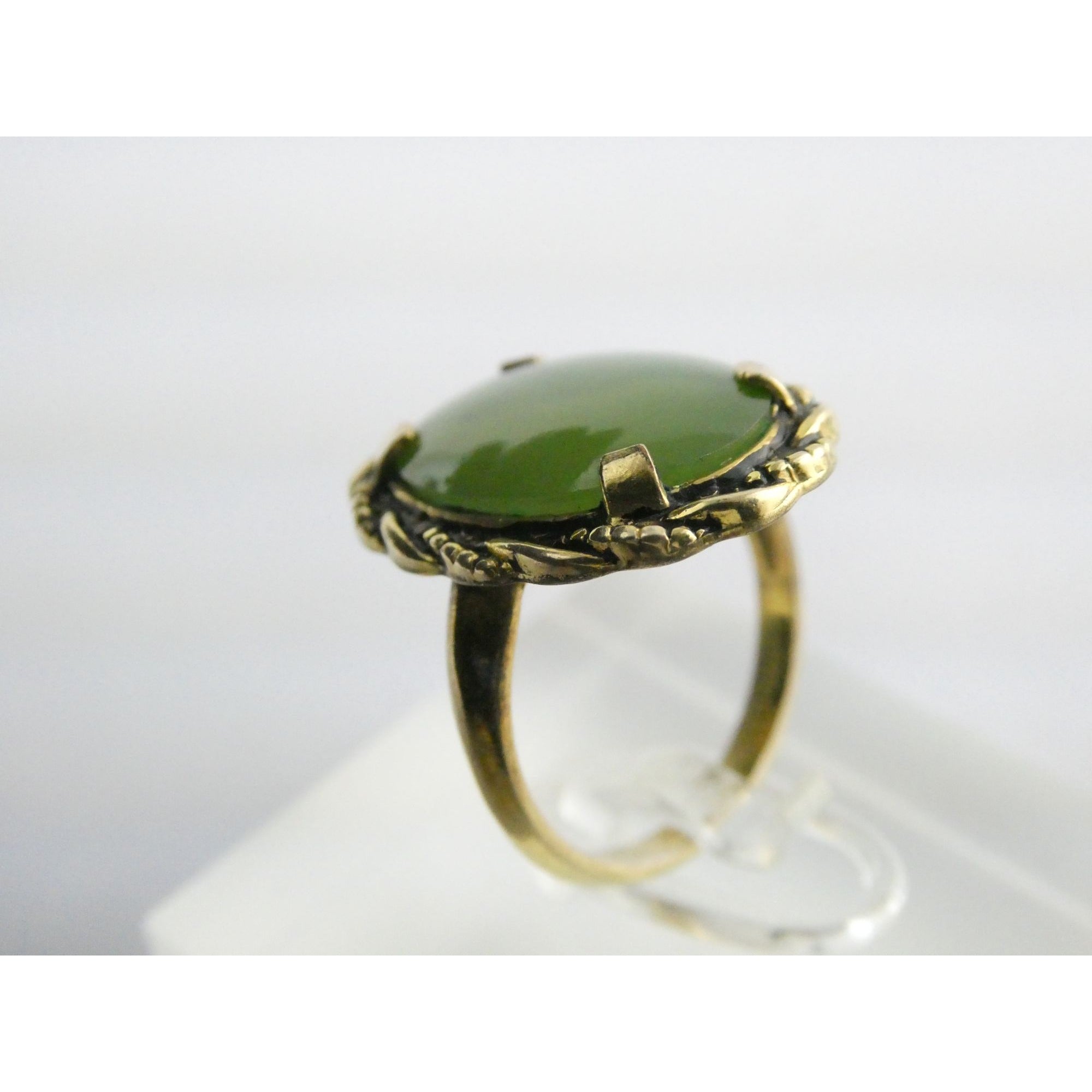 Vintage Clark and Coombs 10k Gold Fill Metal and Green Jade Ring Size 5 4.1g
