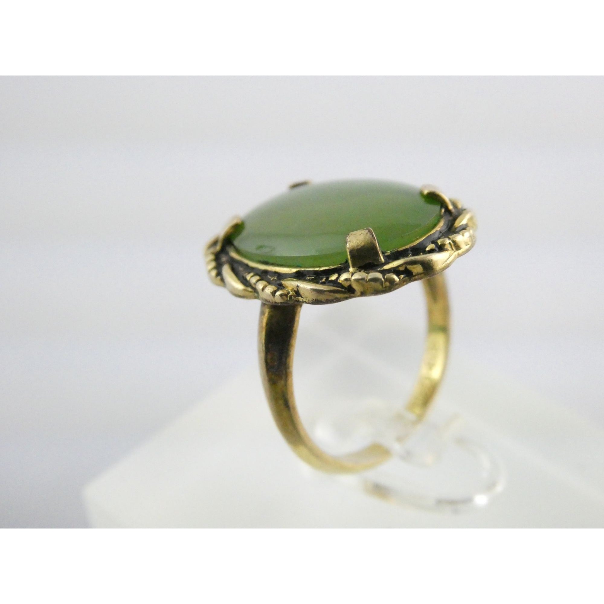 Vintage Clark and Coombs 10k Gold Fill Metal and Green Jade Ring Size 5 4.1g