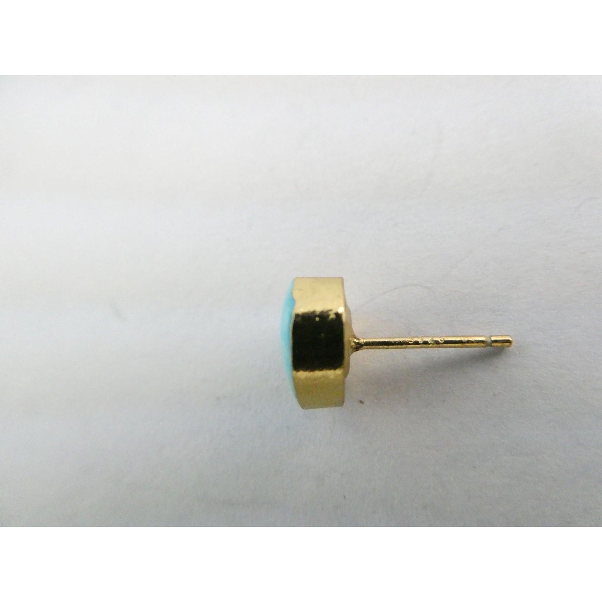 Gilt Sterling Silver Freeform Turquoise Cabochon Stud Earrings 1.5g 8mm Diameter