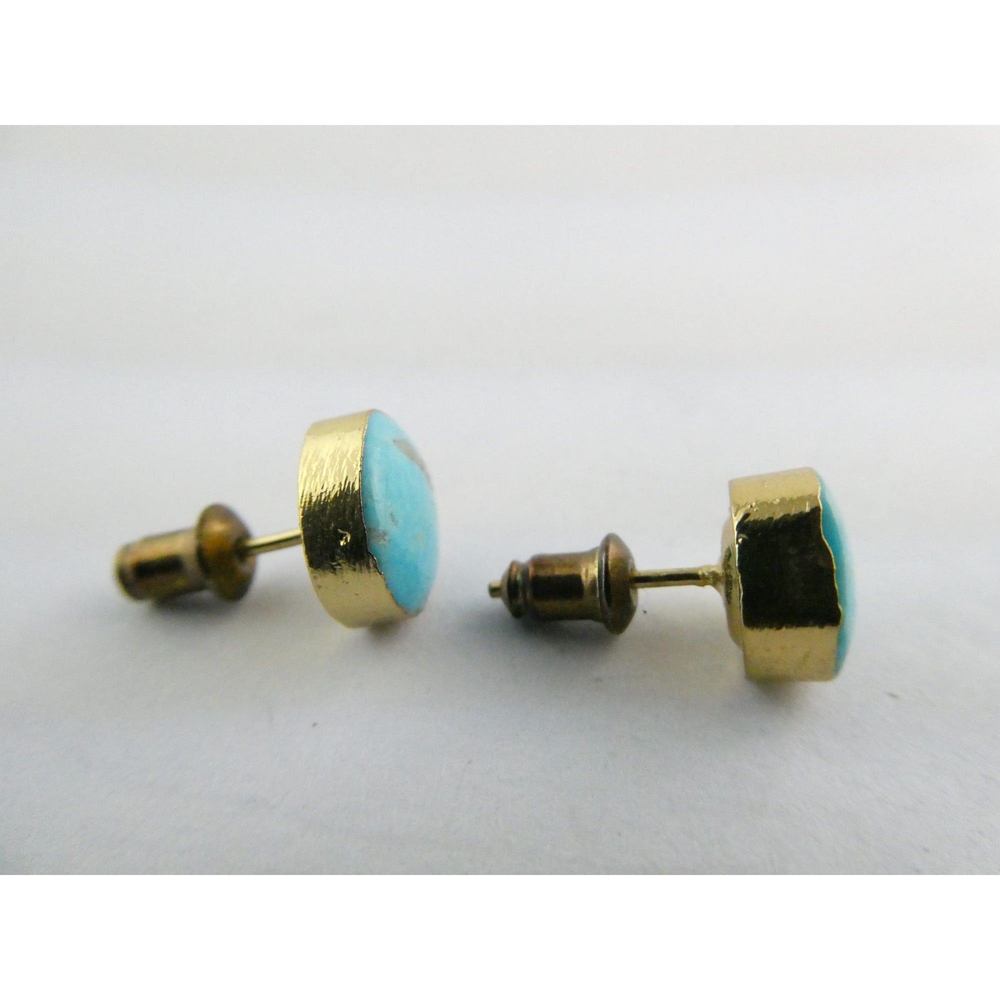 Gilt Sterling Silver Freeform Turquoise Cabochon Stud Earrings 1.5g 8mm Diameter