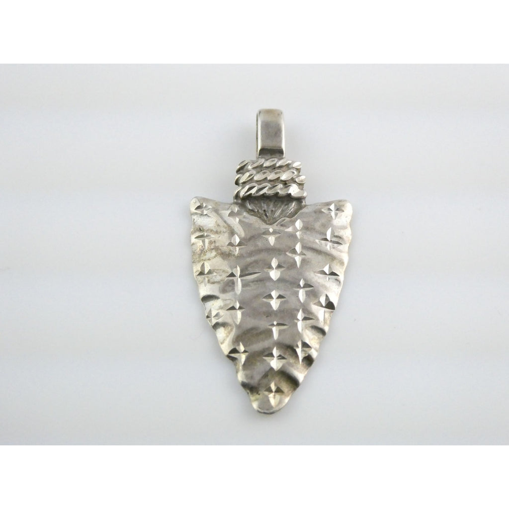 Southwestern Animal Glyph Marked Sterling Silver Arrowhead Pendant 4.7g 39mm