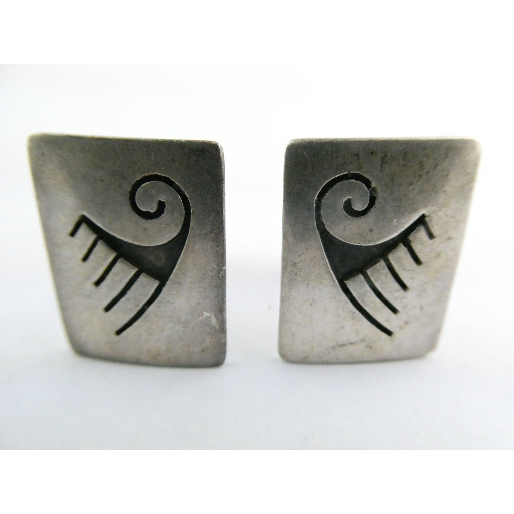 Vintage Tom Bahe NA Navajo Sterling Silver Glyph Cufflinks 15.4g 1 Inch Wide