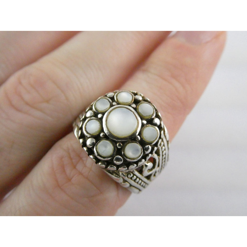 Sterling Silver MOP Shell Floral Design Ornate Scrollwork Ring Size 8 9g