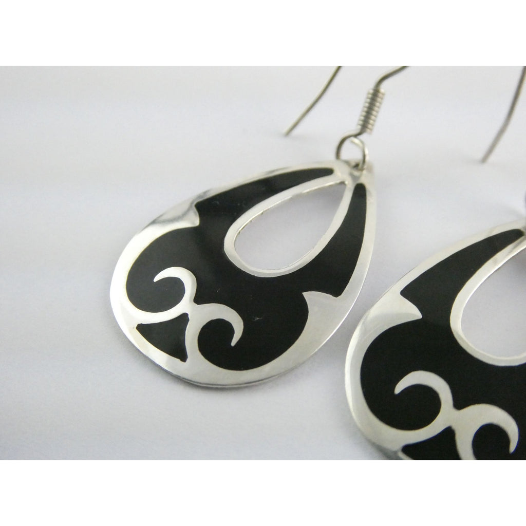 Taxco Mexico Sterling Silver Black Enamel Swirl Design Hook Earrings 4g 1.75 In