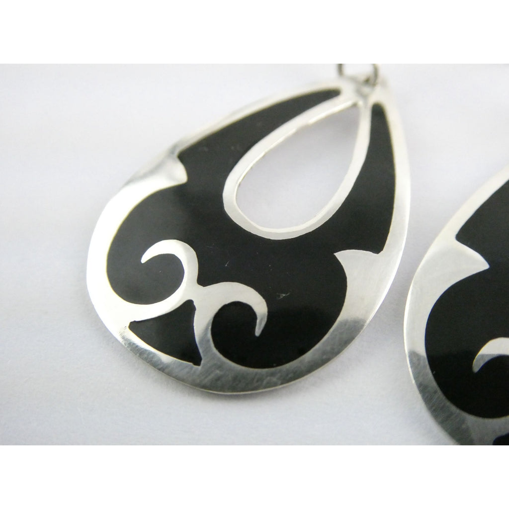 Taxco Mexico Sterling Silver Black Enamel Swirl Design Hook Earrings 4g 1.75 In