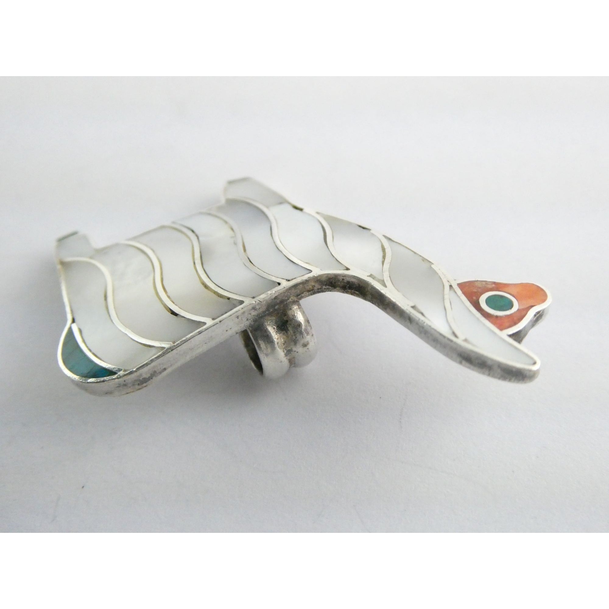 Vintage 950 Silver Mother of Pearl Shell Inlay Llama Pendant 6.4g 1.5 Inch Long