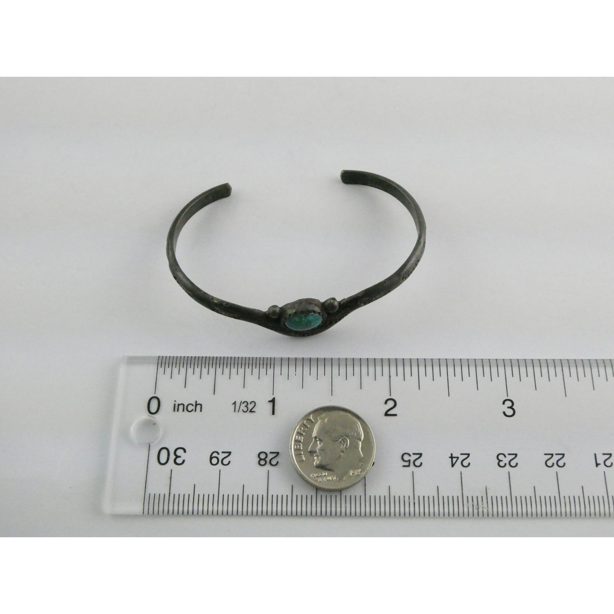 Southwestern Sterling Silver Turquoise Cabochon Cuff Bracelet 6.25 Inches 10.6g