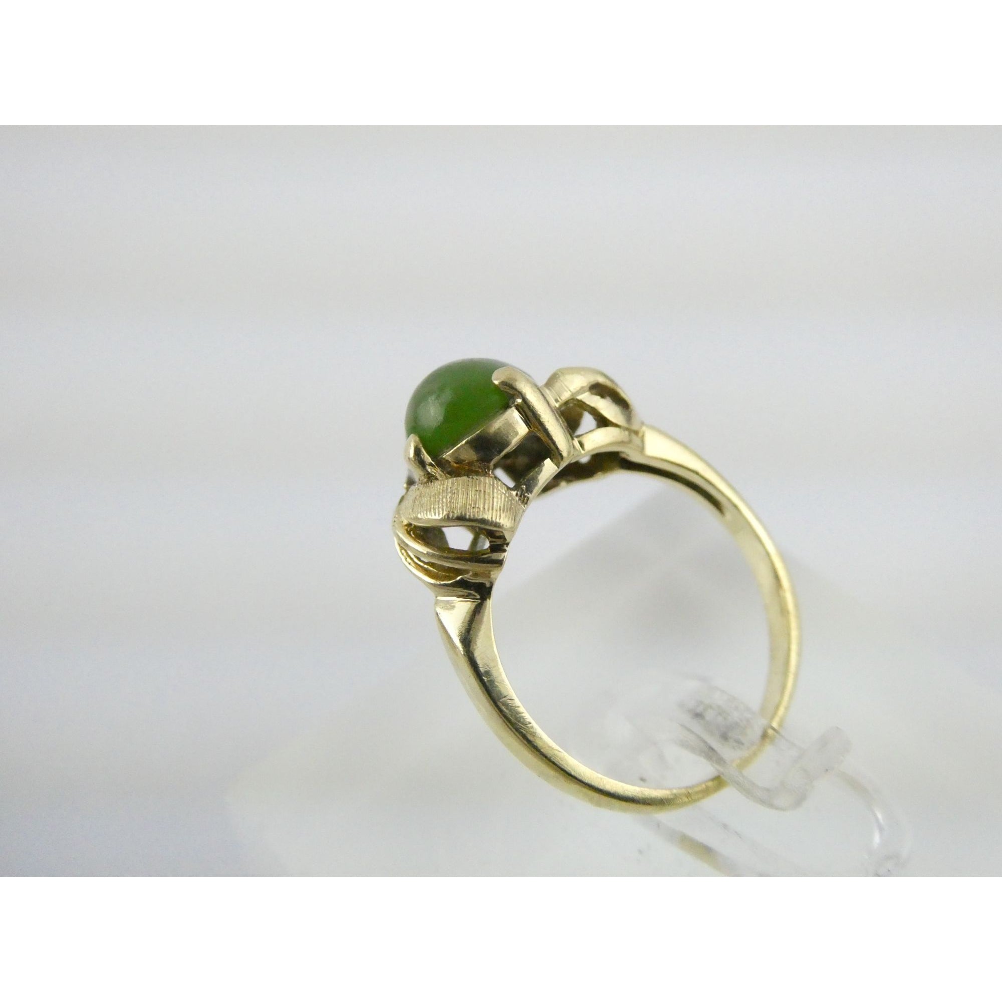 Vintage Designer 14k Yellow Gold Nephrite Jade Two Diamond Ring Size 5.5 3.1g