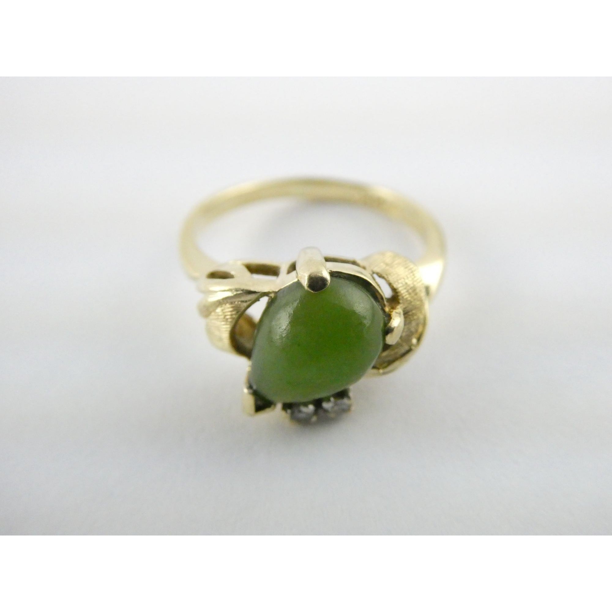 Vintage Designer 14k Yellow Gold Nephrite Jade Two Diamond Ring Size 5.5 3.1g