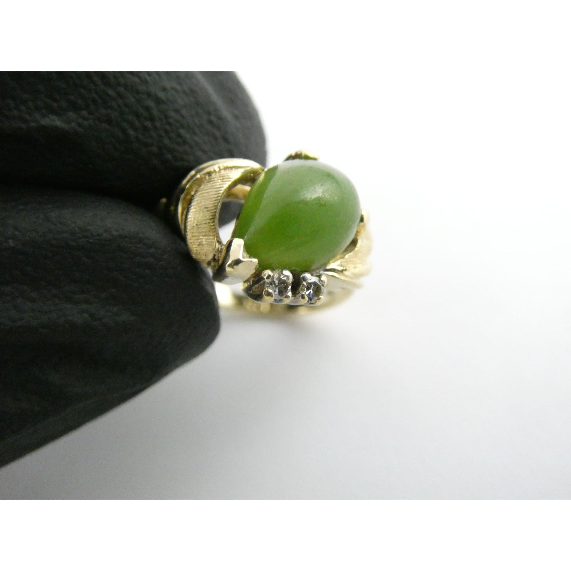 Vintage Designer 14k Yellow Gold Nephrite Jade Two Diamond Ring Size 5.5 3.1g