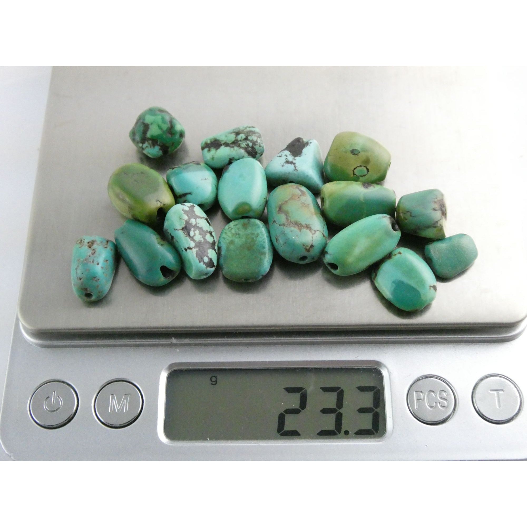 Group of 17 Loose Turquoise Drilled Beads Total Weight 23.3g Varied Sizes