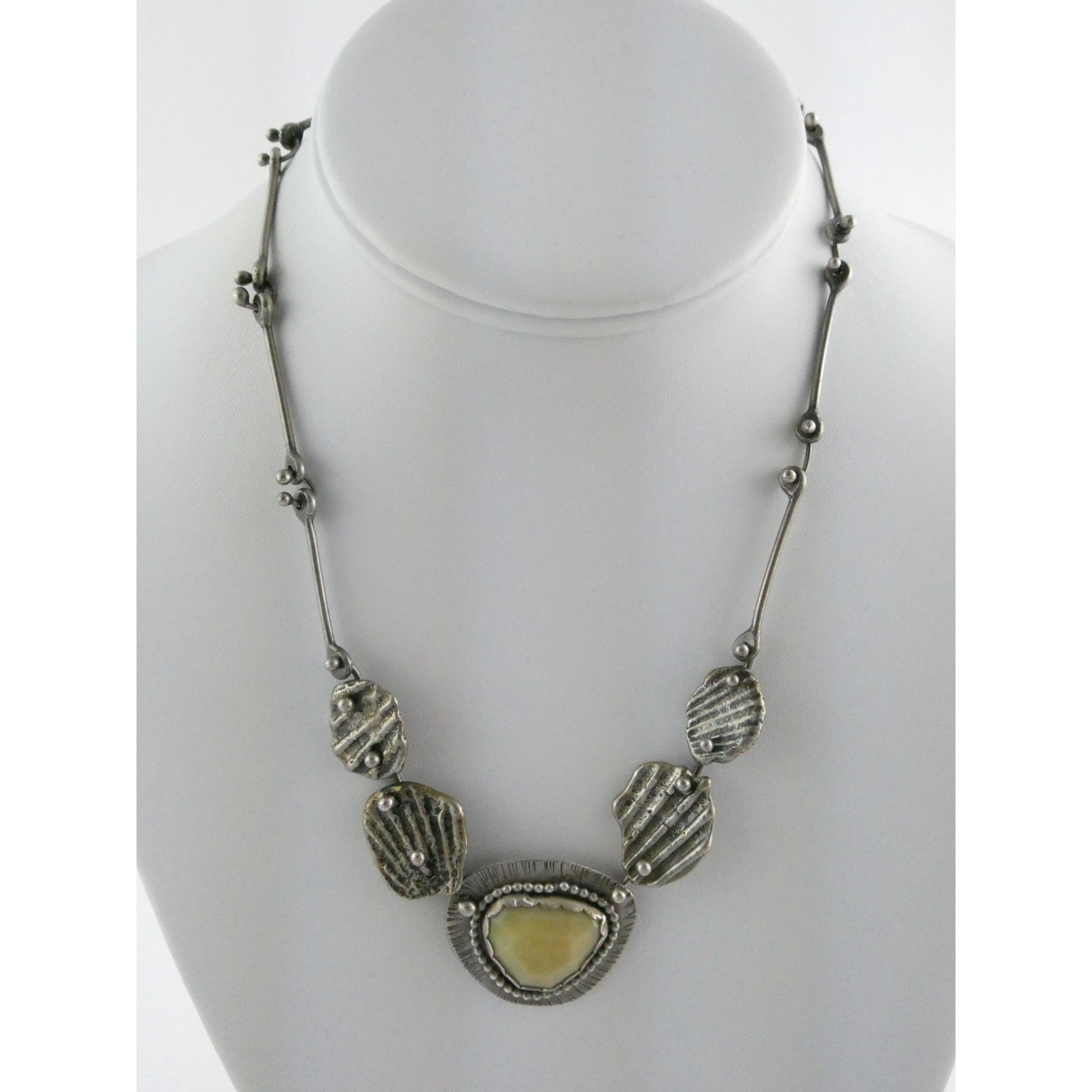 Vintage Artisan Made Sterling Silver Faceted Cream Gem Pendant Necklace 36g 17In