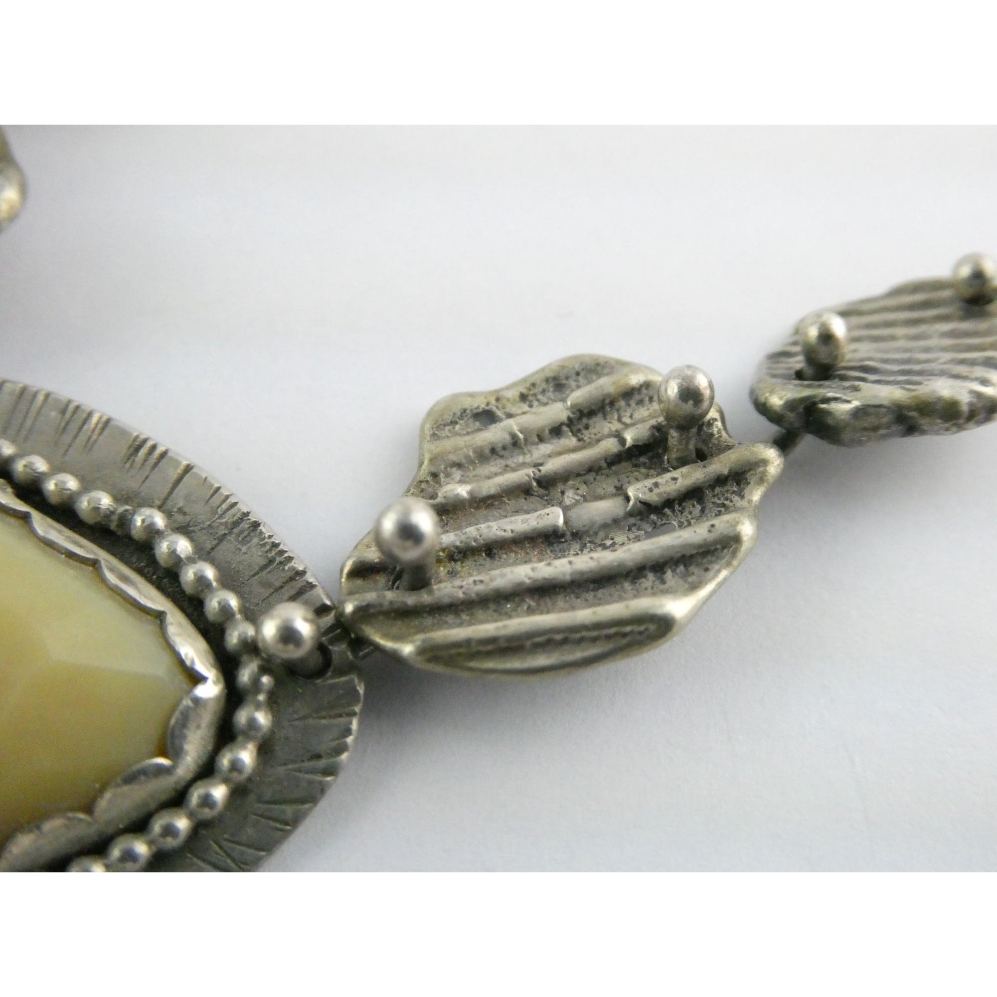Vintage Artisan Made Sterling Silver Faceted Cream Gem Pendant Necklace 36g 17In