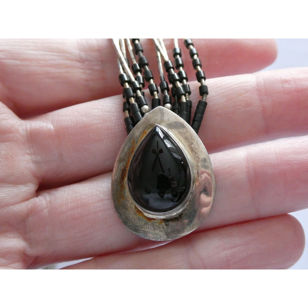 NA Navajo Felix Perry Sterling Silver Black Onyx Liquid Silver Pendant Necklace