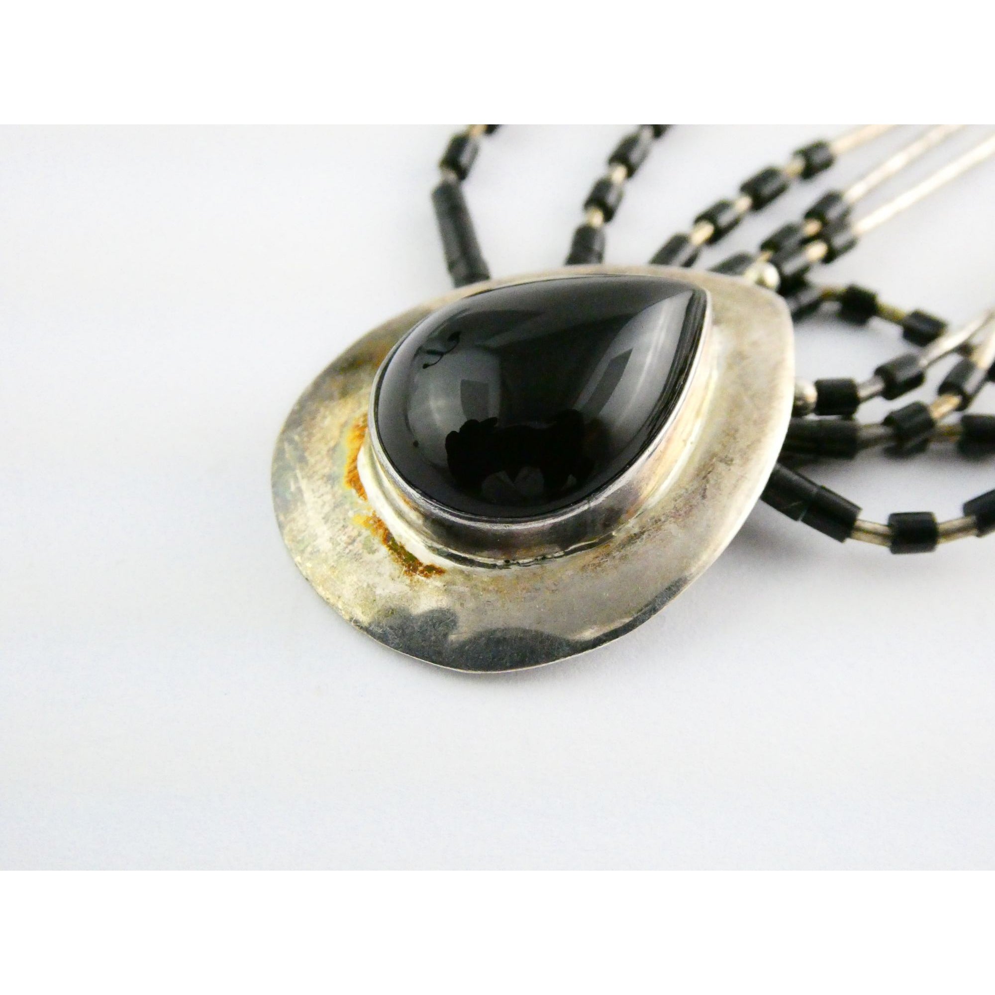 NA Navajo Felix Perry Sterling Silver Black Onyx Liquid Silver Pendant Necklace