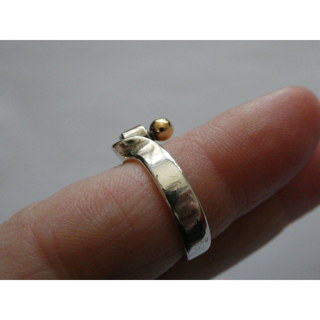 Tiffany and Co Hook and Eye Sterling Silver 18k Yellow Gold Ring Size 5 4.3g
