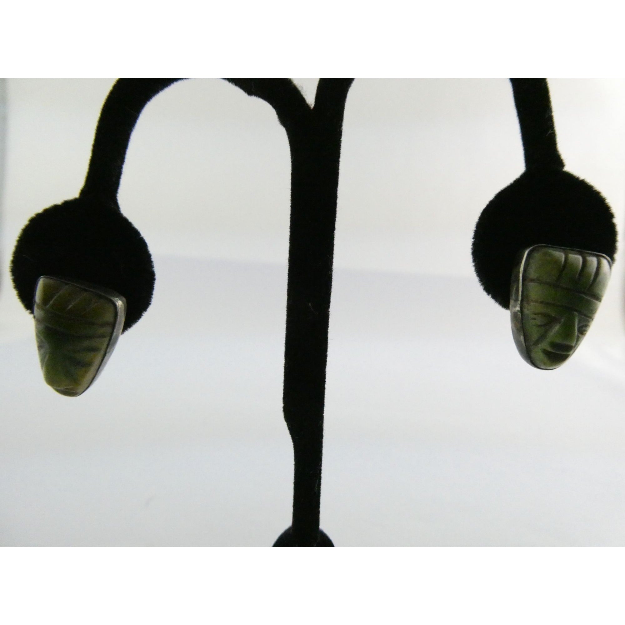 Vintage Mexican Sterling Silver Green Hardstone Jade Face Screwback Earrings