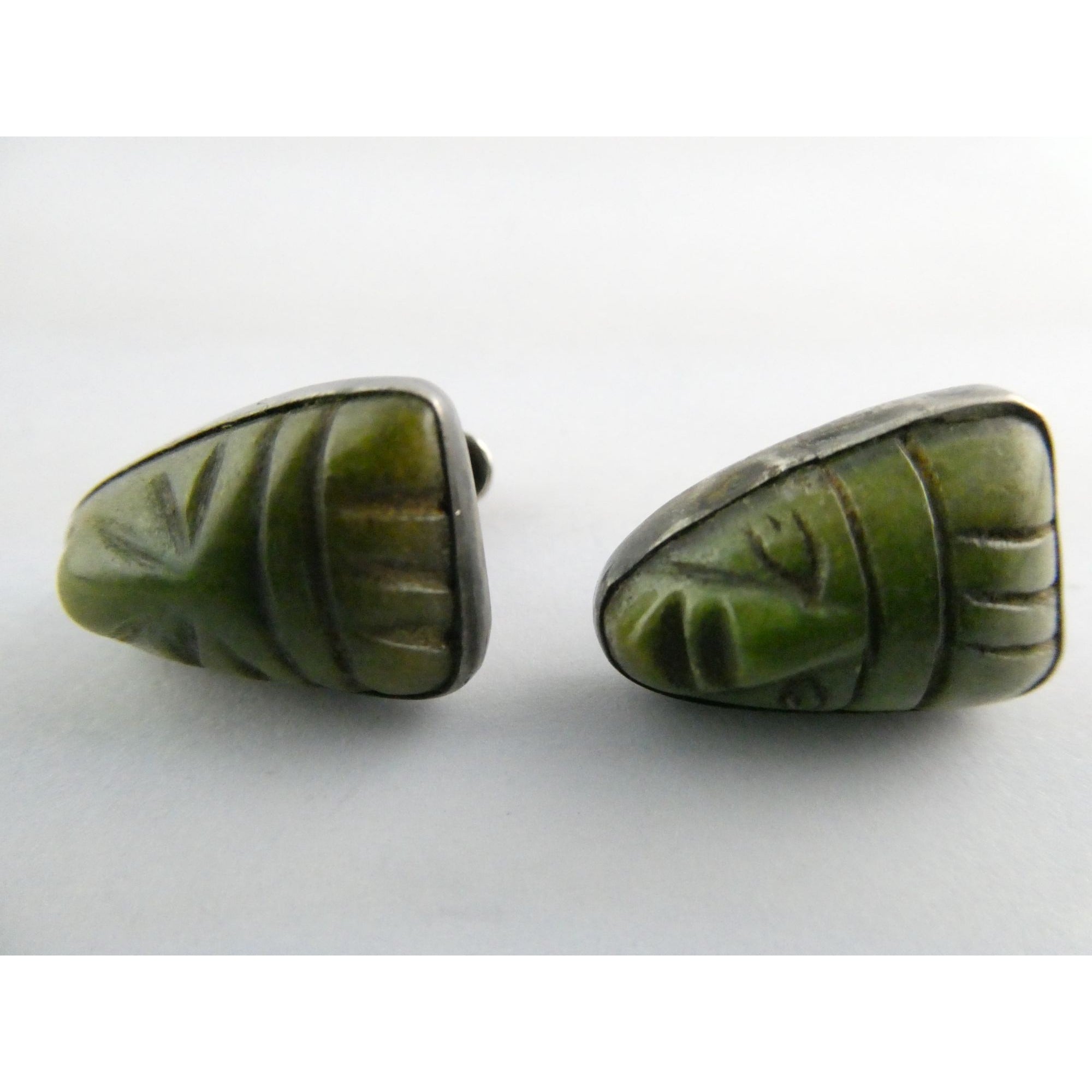 Vintage Mexican Sterling Silver Green Hardstone Jade Face Screwback Earrings