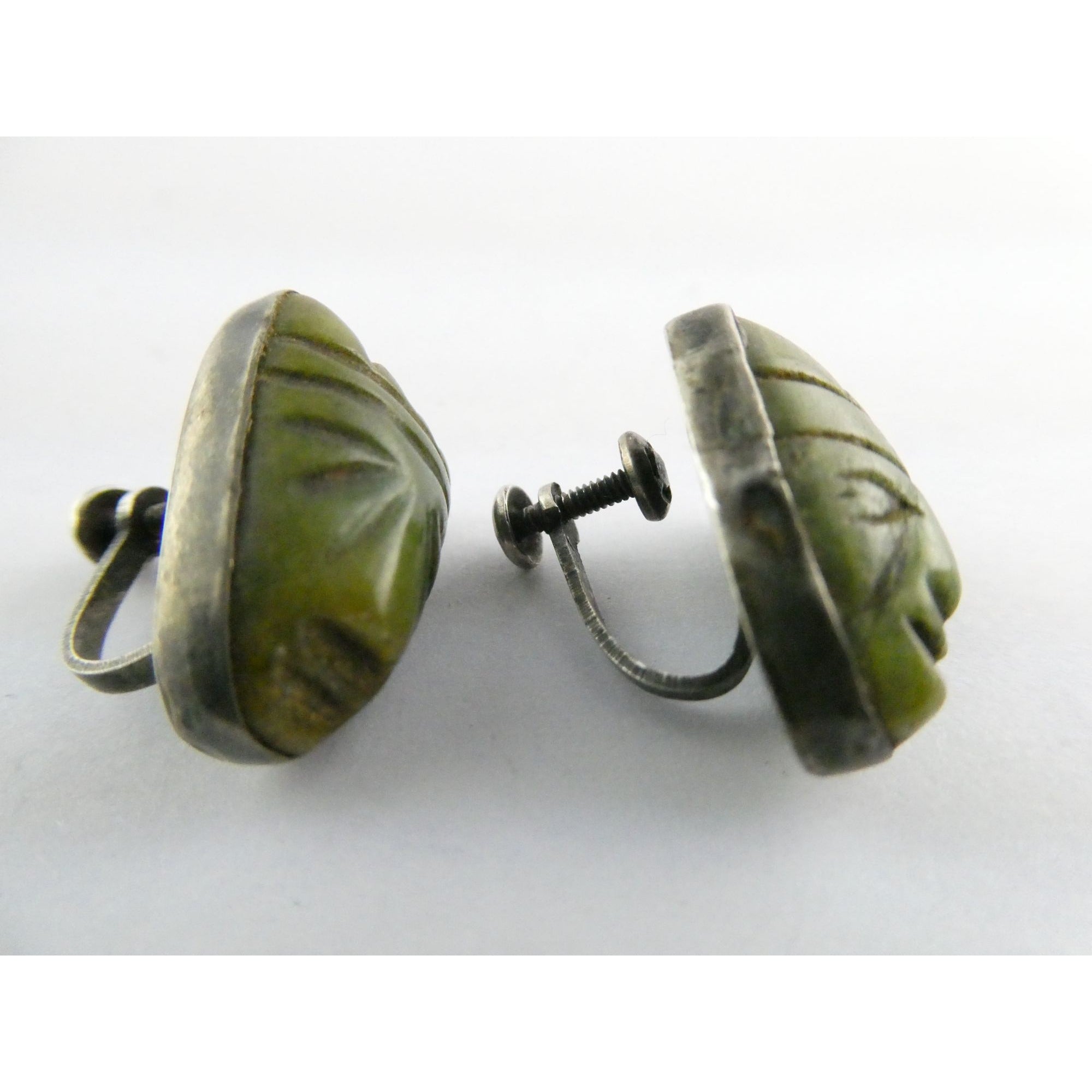 Vintage Mexican Sterling Silver Green Hardstone Jade Face Screwback Earrings