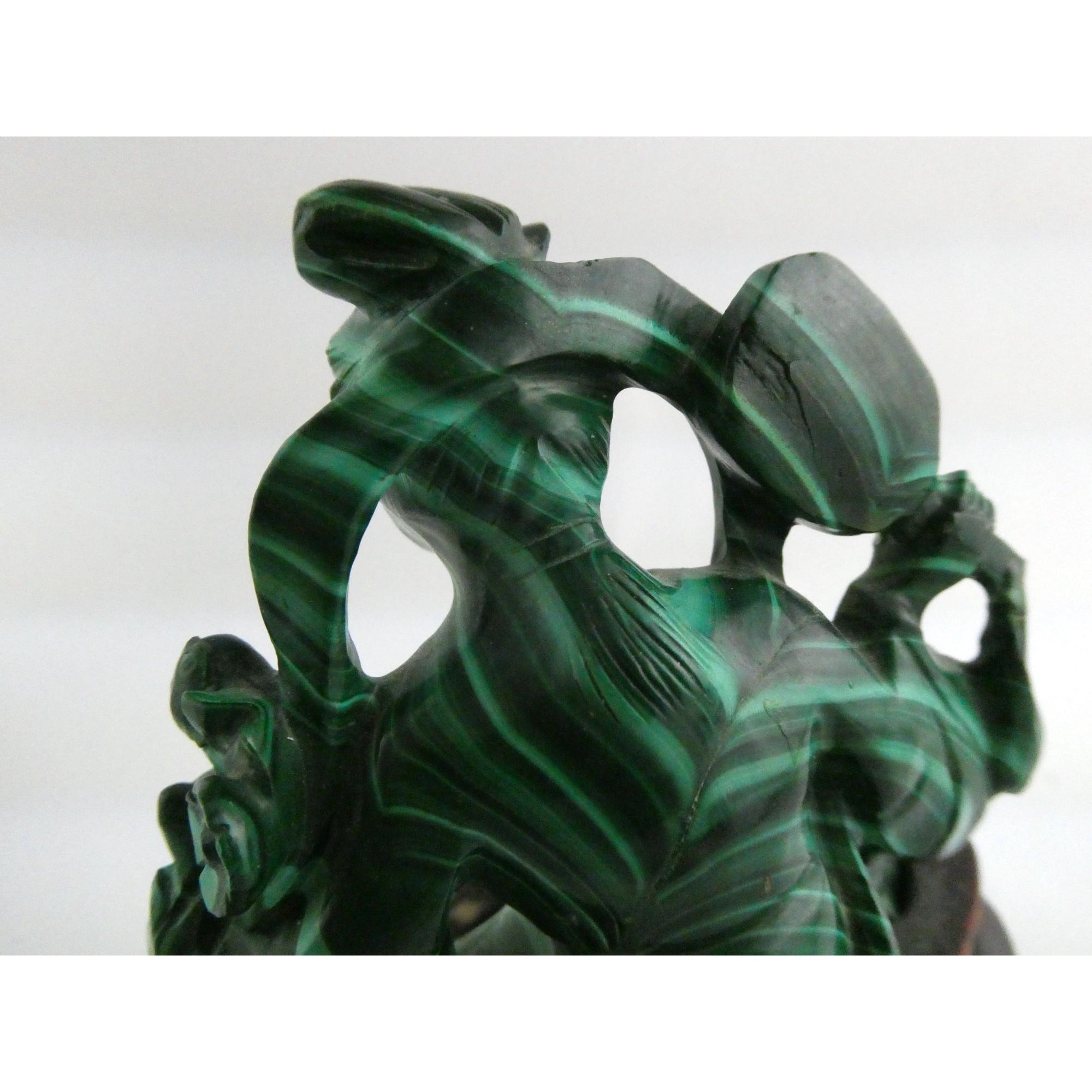Vintage Chinese Export Green Malachite Kwan Yin Sculpture Figure 265g AS IS Base