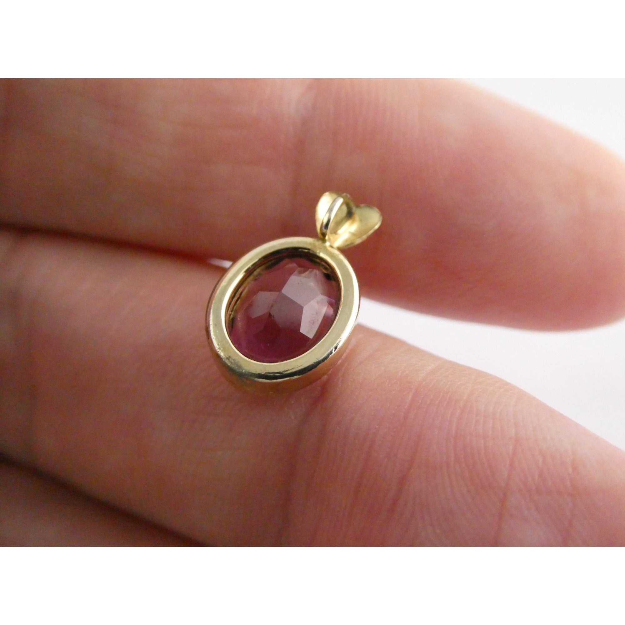 Vintage Gold Tone Metal Heart Bail Amethyst Glass Pendant 1g 15mm Length