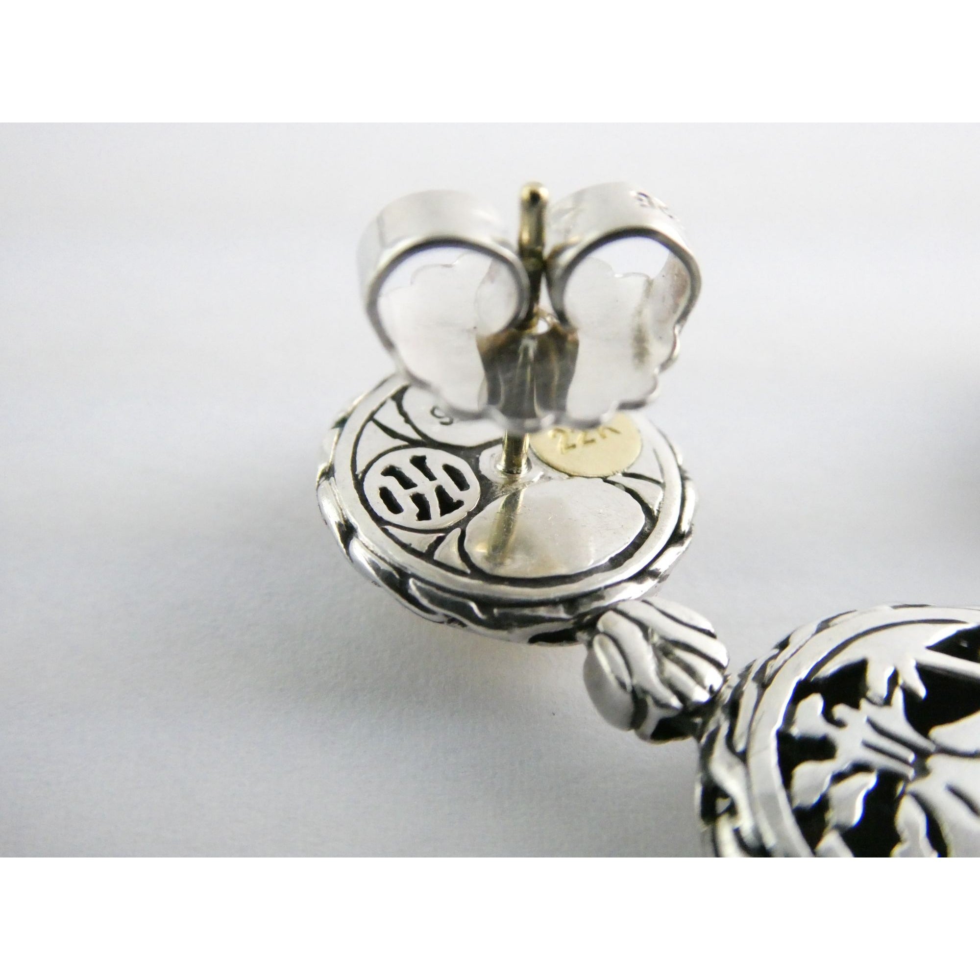 John Hardy Palu Collection 22k Gold and Sterling Silver Chandelier Earrings 10g
