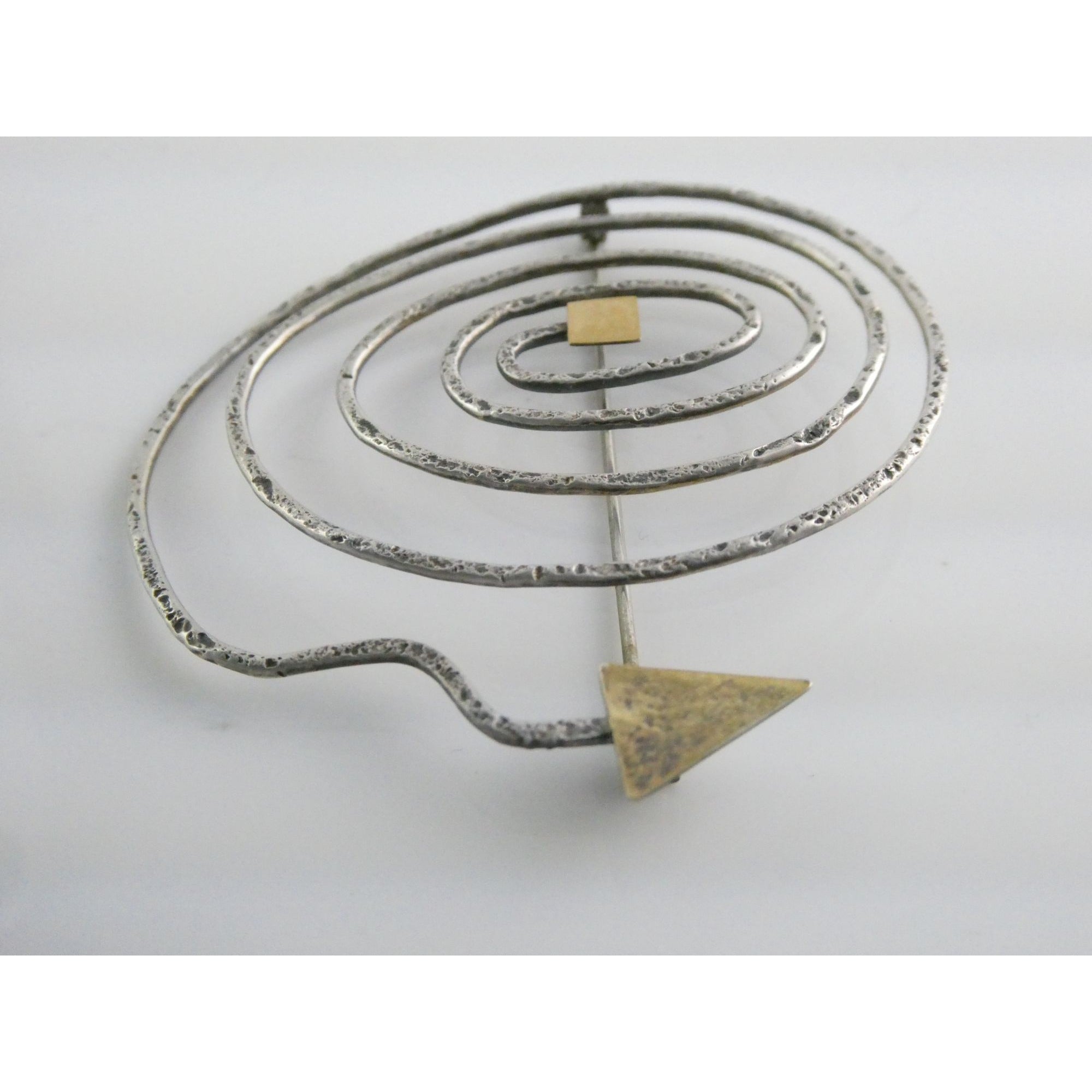 Vintage Sydney Lynch Sterling Silver and 22k Gold Vermeil Arrow Pin Brooch 6.8g