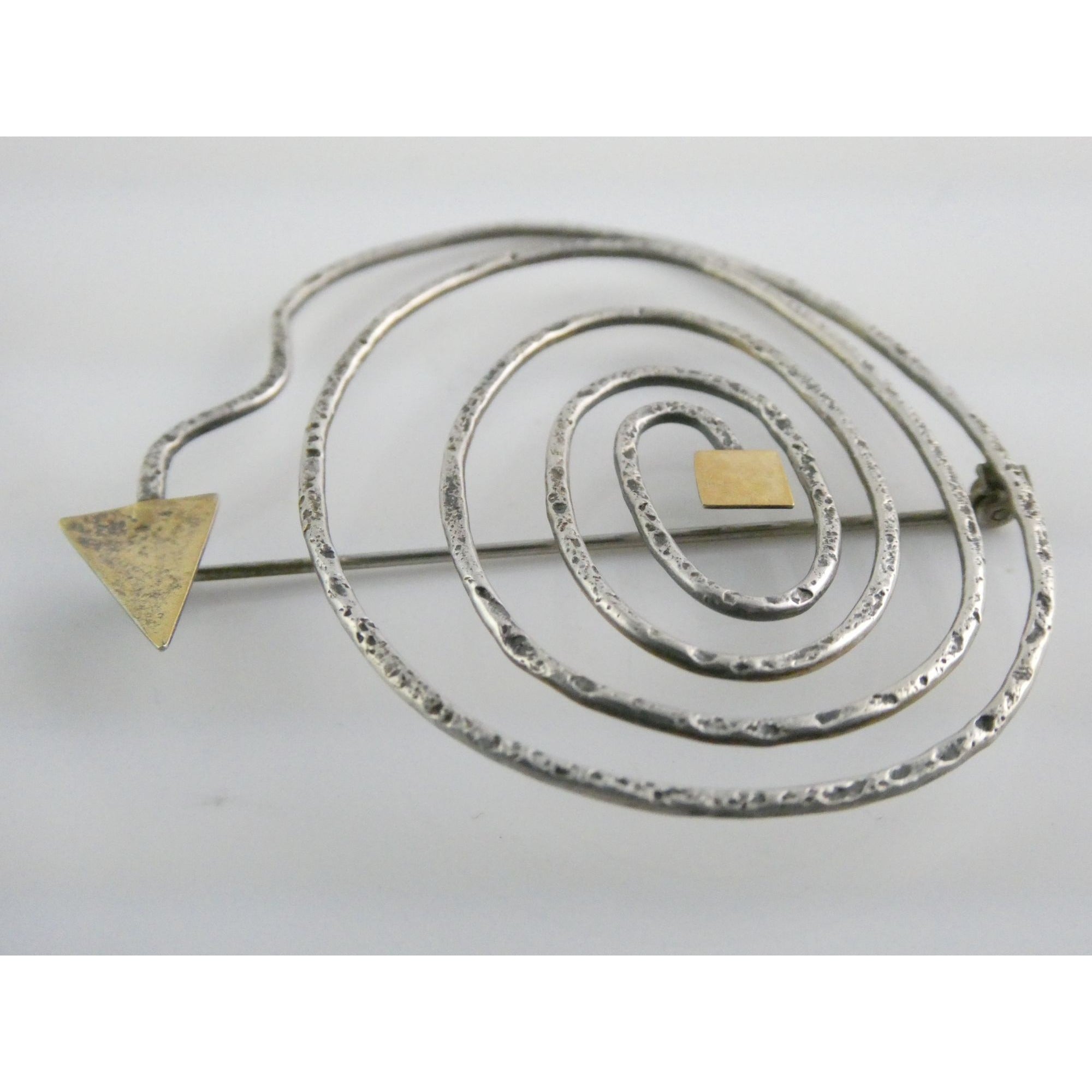 Vintage Sydney Lynch Sterling Silver and 22k Gold Vermeil Arrow Pin Brooch 6.8g