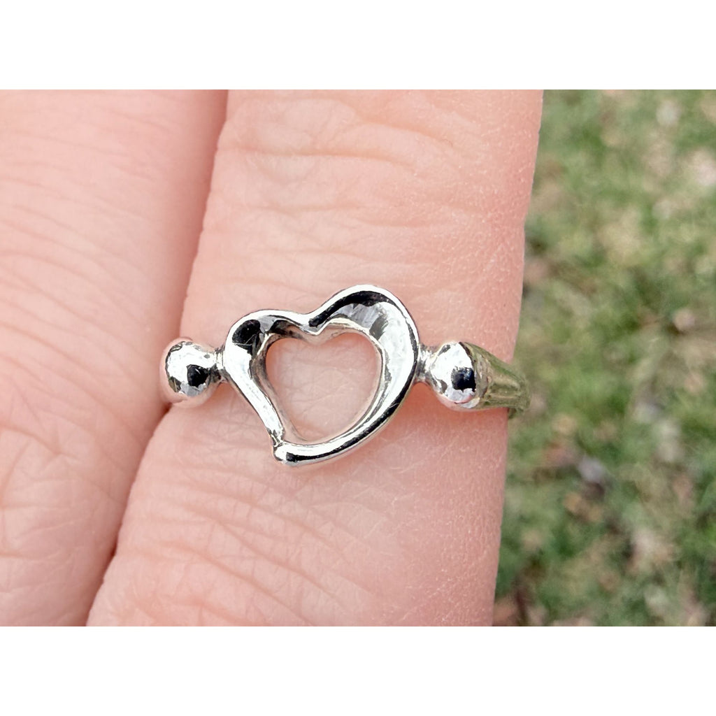 Tiffany and Co Elsa Peretti Sterling Silver Open Heart Ring Size 6 Weighs 2.6g