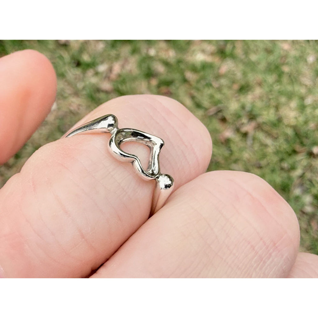 Tiffany and Co Elsa Peretti Sterling Silver Open Heart Ring Size 6 Weighs 2.6g