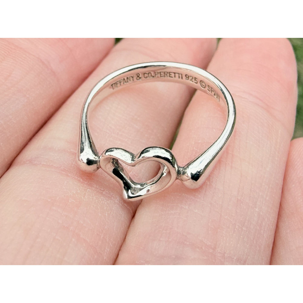 Tiffany and Co Elsa Peretti Sterling Silver Open Heart Ring Size 6 Weighs 2.6g