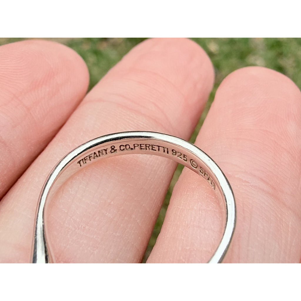 Tiffany and Co Elsa Peretti Sterling Silver Open Heart Ring Size 6 Weighs 2.6g