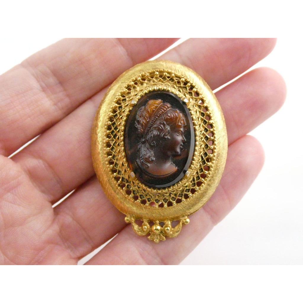Vintage Florenza Goldtone Metal Faux Shell Cameo Pin Brooch 16.8g 49mm Length