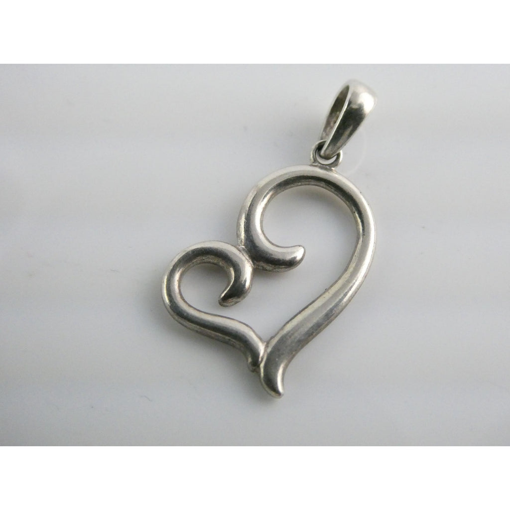 Sterling Silver Curled Heart Openwork Outline Pendant 925 1.7g 25mm Length