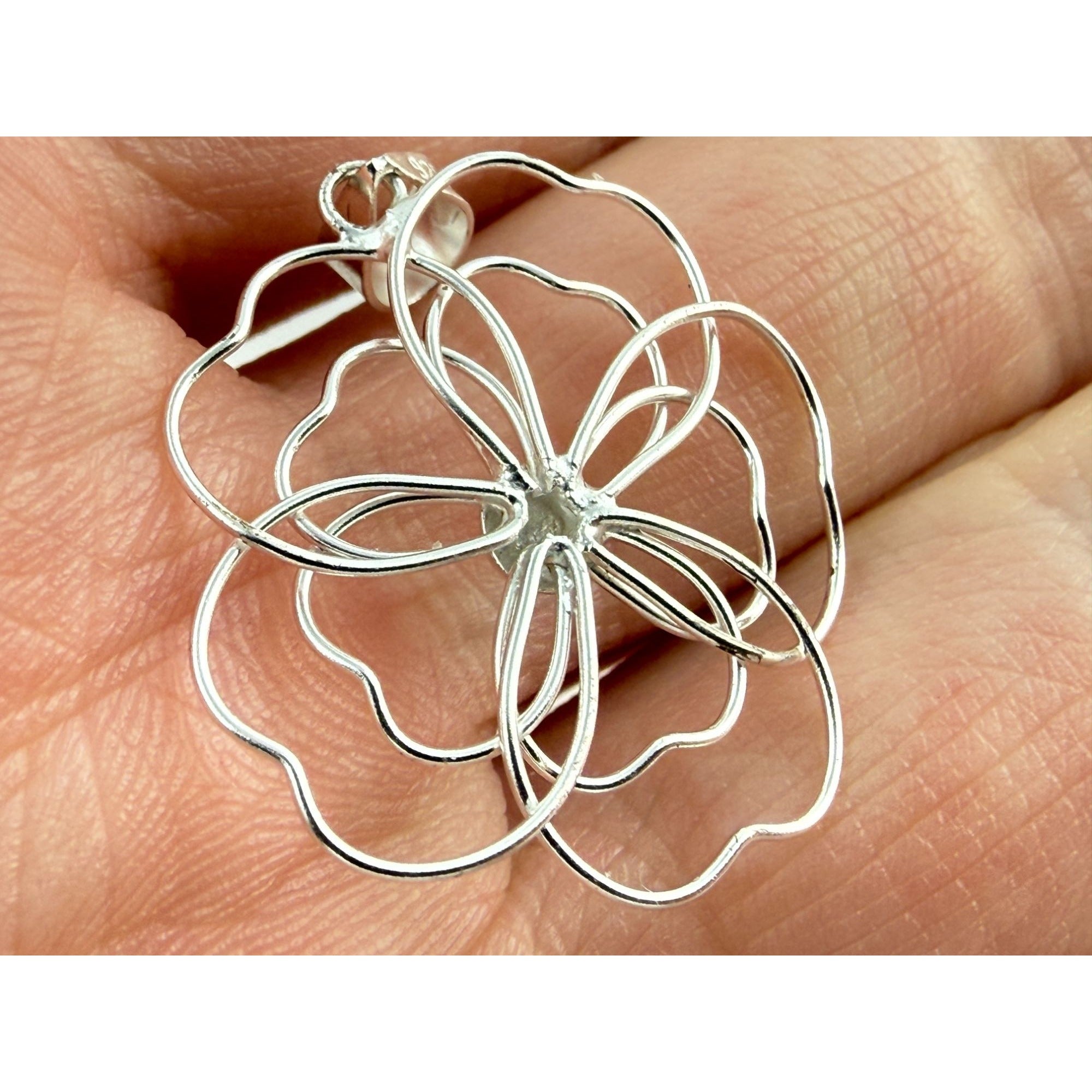 Marsala CW Sterling Silver Wire Flower Pendant 1g Weight 1.25 Inch Length