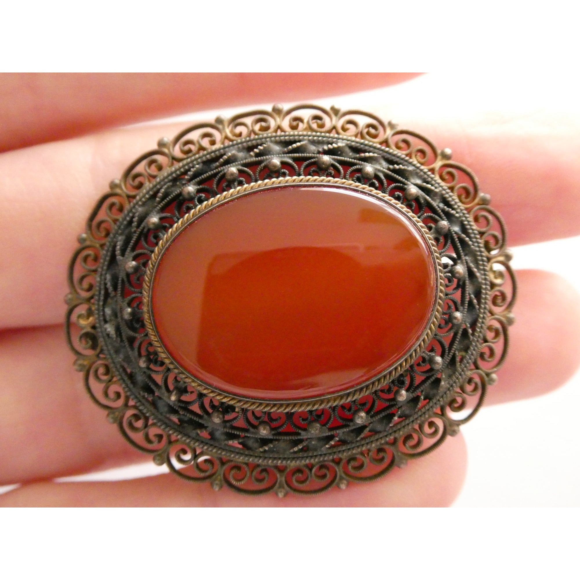 Vintage Italian Partially Gilt Sterling Silver Filigree Carnelian Brooch Pin 10g