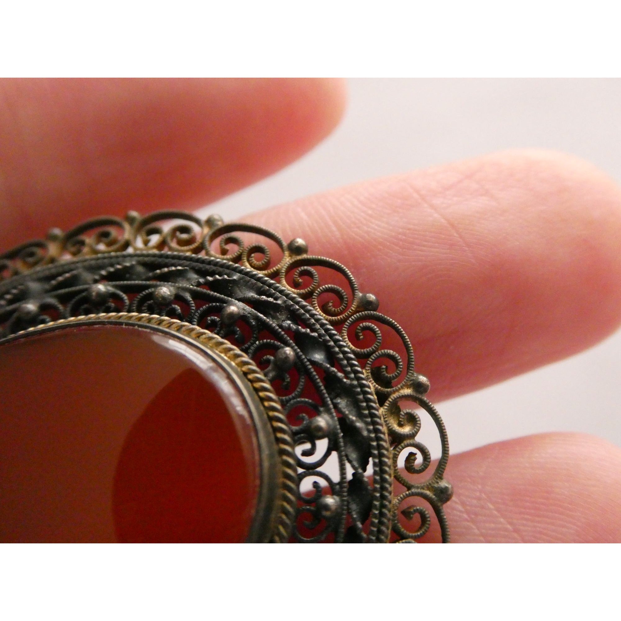 Vintage Italian Partially Gilt Sterling Silver Filigree Carnelian Brooch Pin 10g
