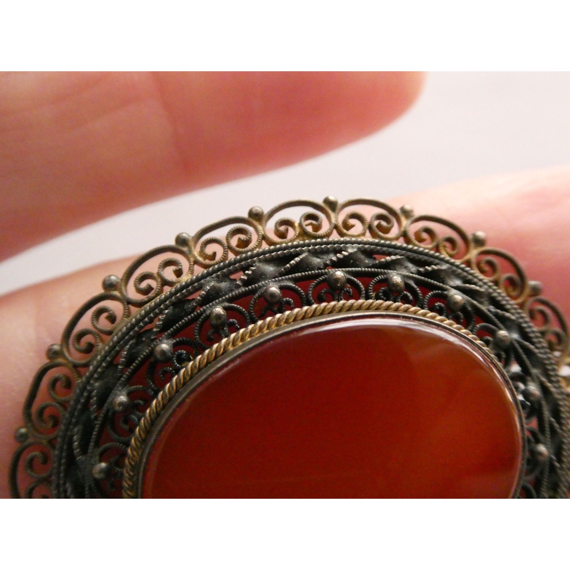 Vintage Italian Partially Gilt Sterling Silver Filigree Carnelian Brooch Pin 10g