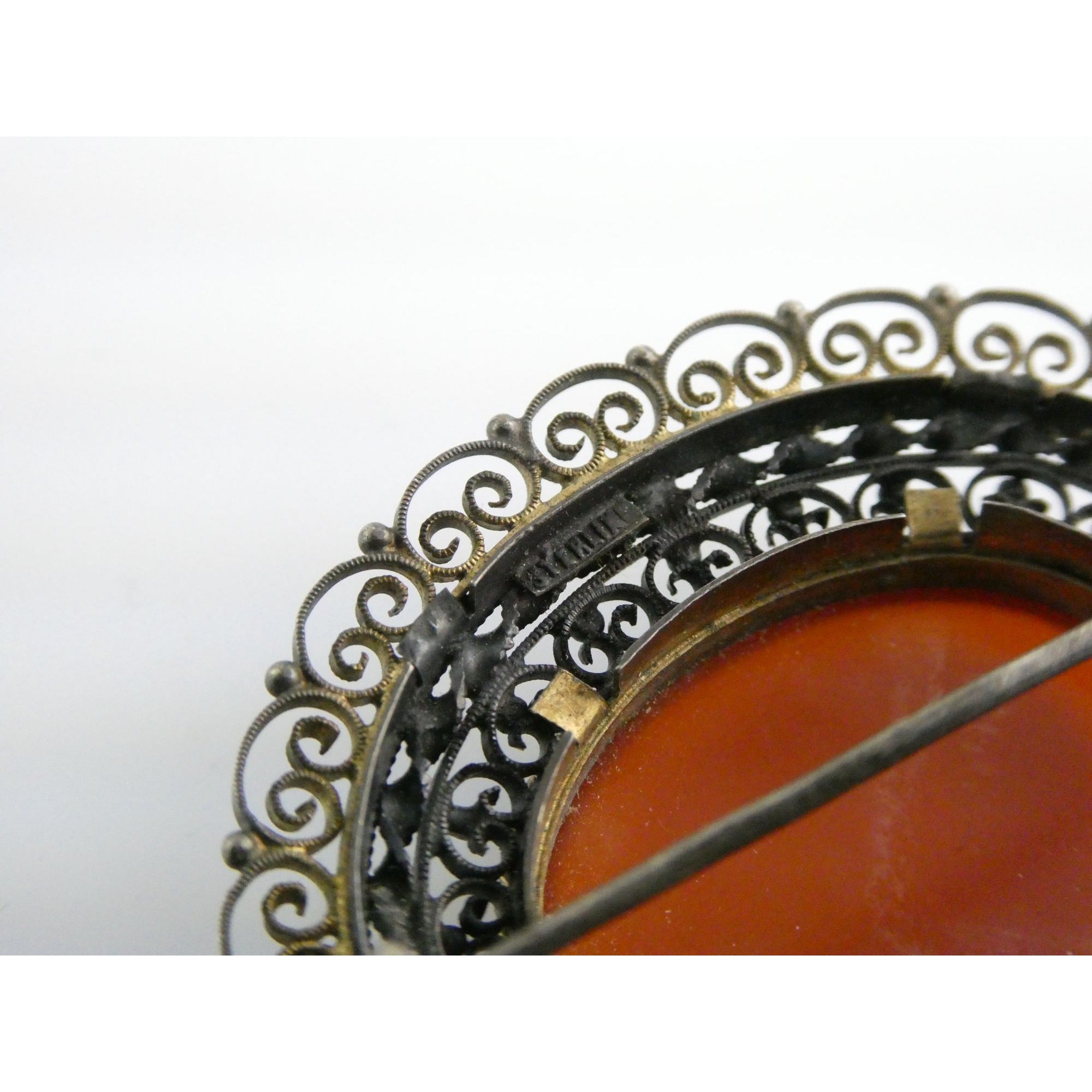 Vintage Italian Partially Gilt Sterling Silver Filigree Carnelian Brooch Pin 10g