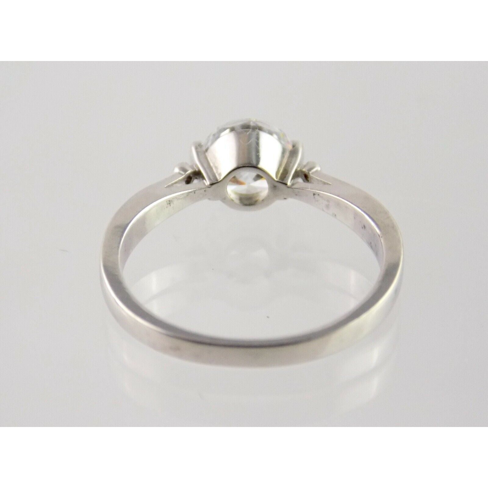 Silver Plated White Cubic Zirconia Solitaire Ring Round Cut CZ 2.9g Size 7.75