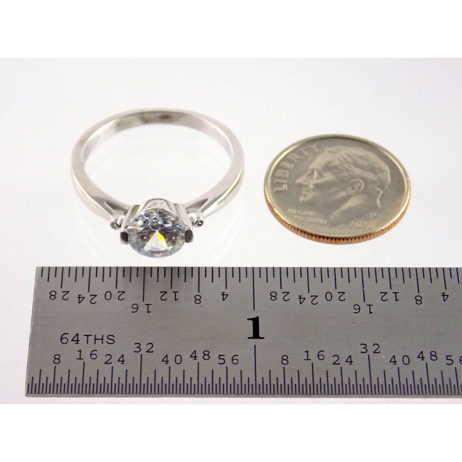 Silver Plated White Cubic Zirconia Solitaire Ring Round Cut CZ 2.9g Size 7.75