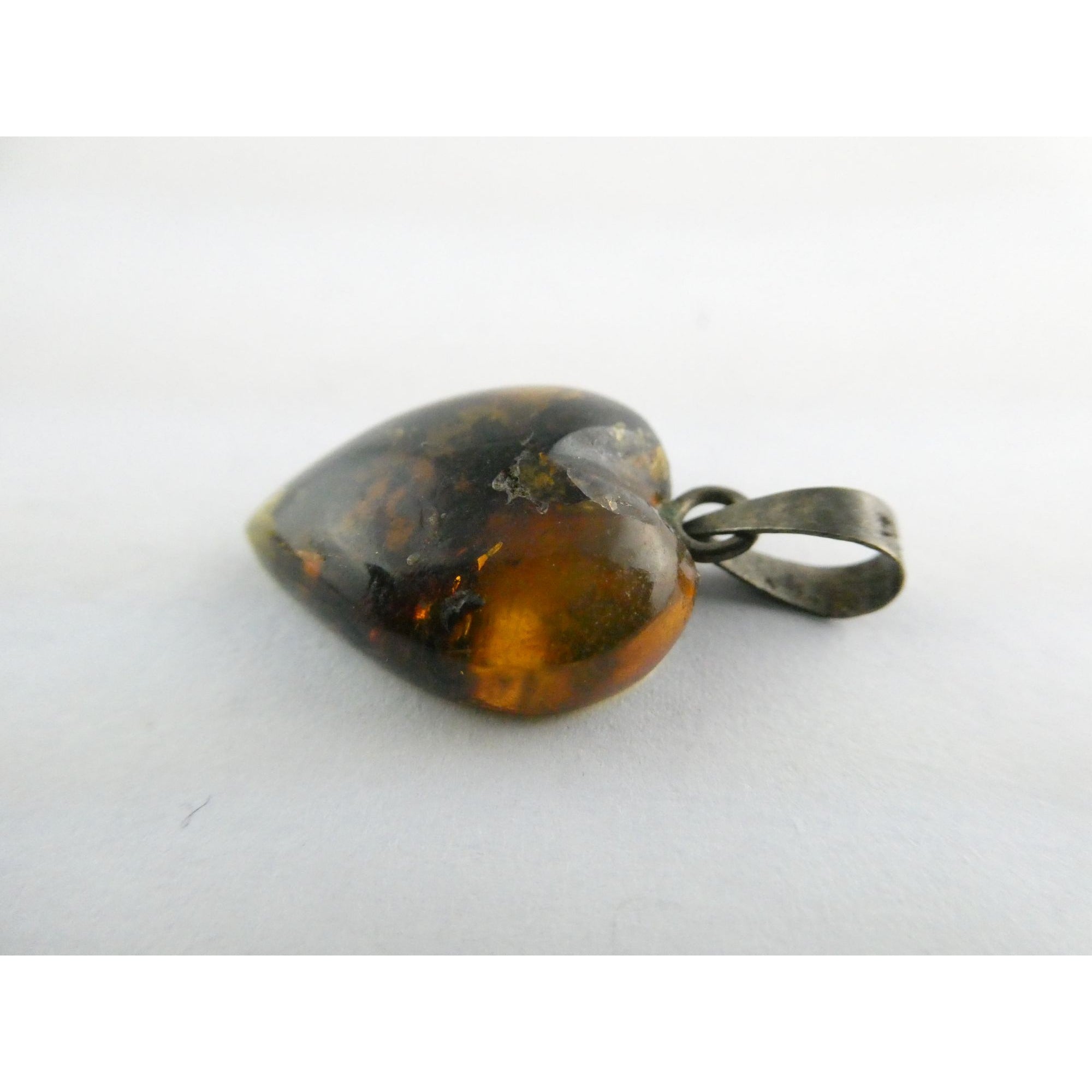 Vintage Sterling Silver Bail Carved Amber Heart Pendant 1.6g 27mm Length