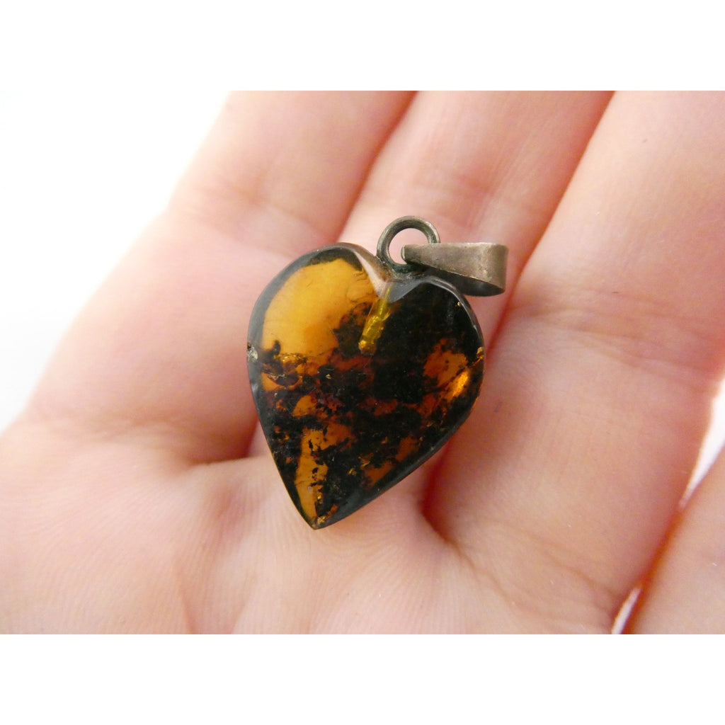 Vintage Sterling Silver Bail Carved Amber Heart Pendant 1.6g 27mm Length