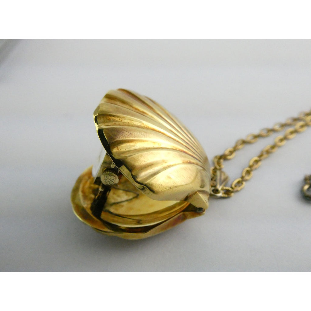 Vintage Ernest Borel Swiss Gold Plated Seashell Watch Pendant Necklace WORKING