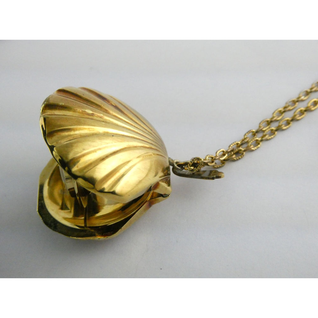 Vintage Ernest Borel Swiss Gold Plated Seashell Watch Pendant Necklace WORKING
