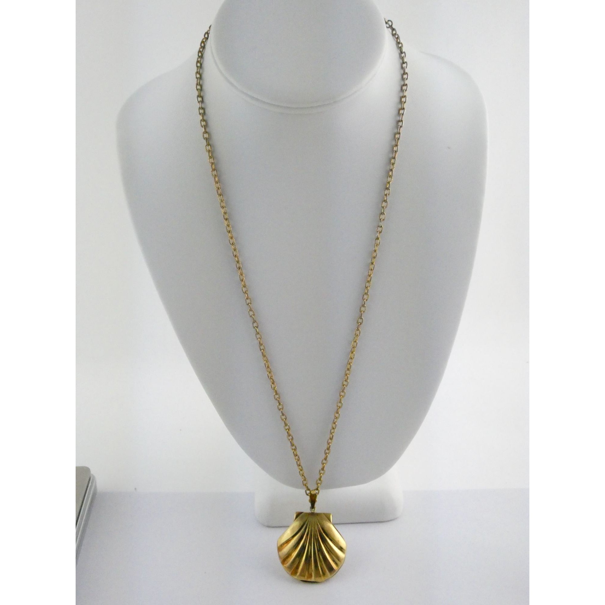 Vintage Ernest Borel Swiss Gold Plated Seashell Watch Pendant Necklace WORKING