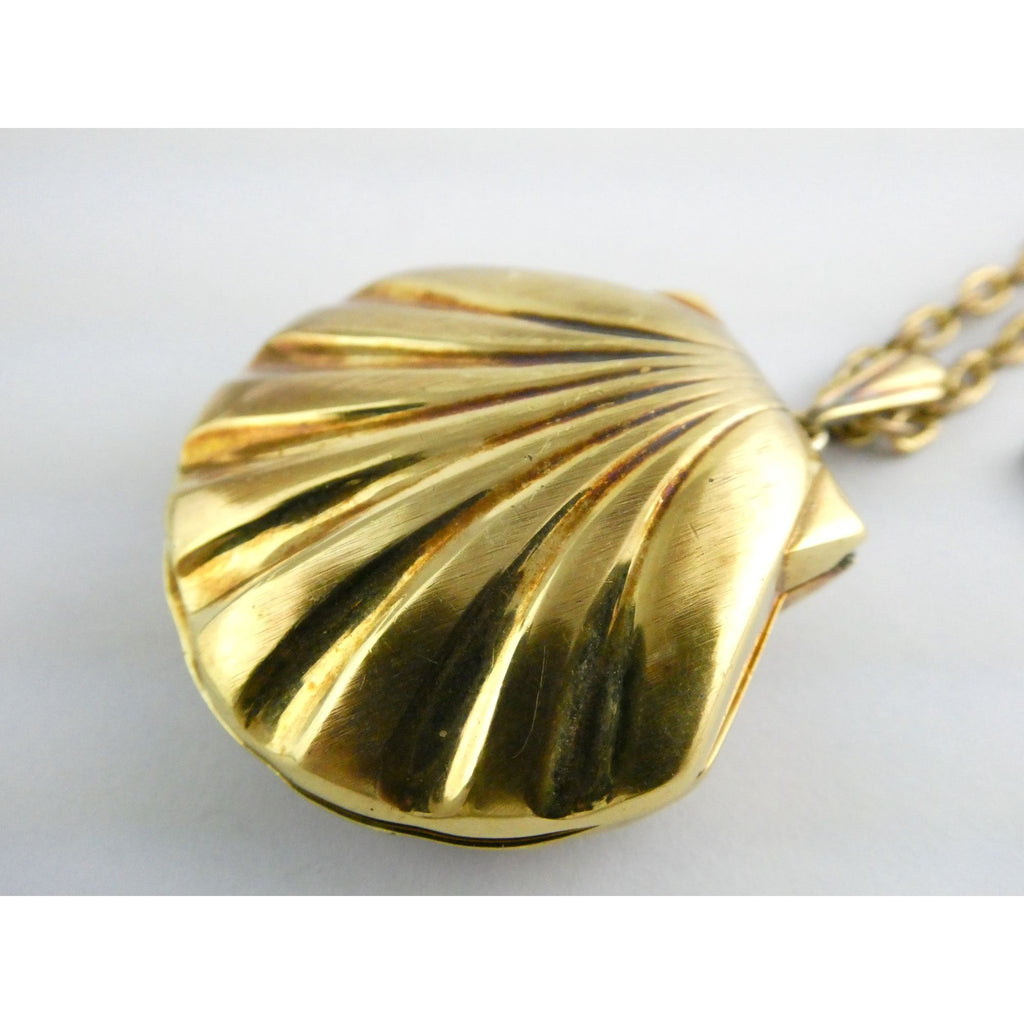 Vintage Ernest Borel Swiss Gold Plated Seashell Watch Pendant Necklace WORKING