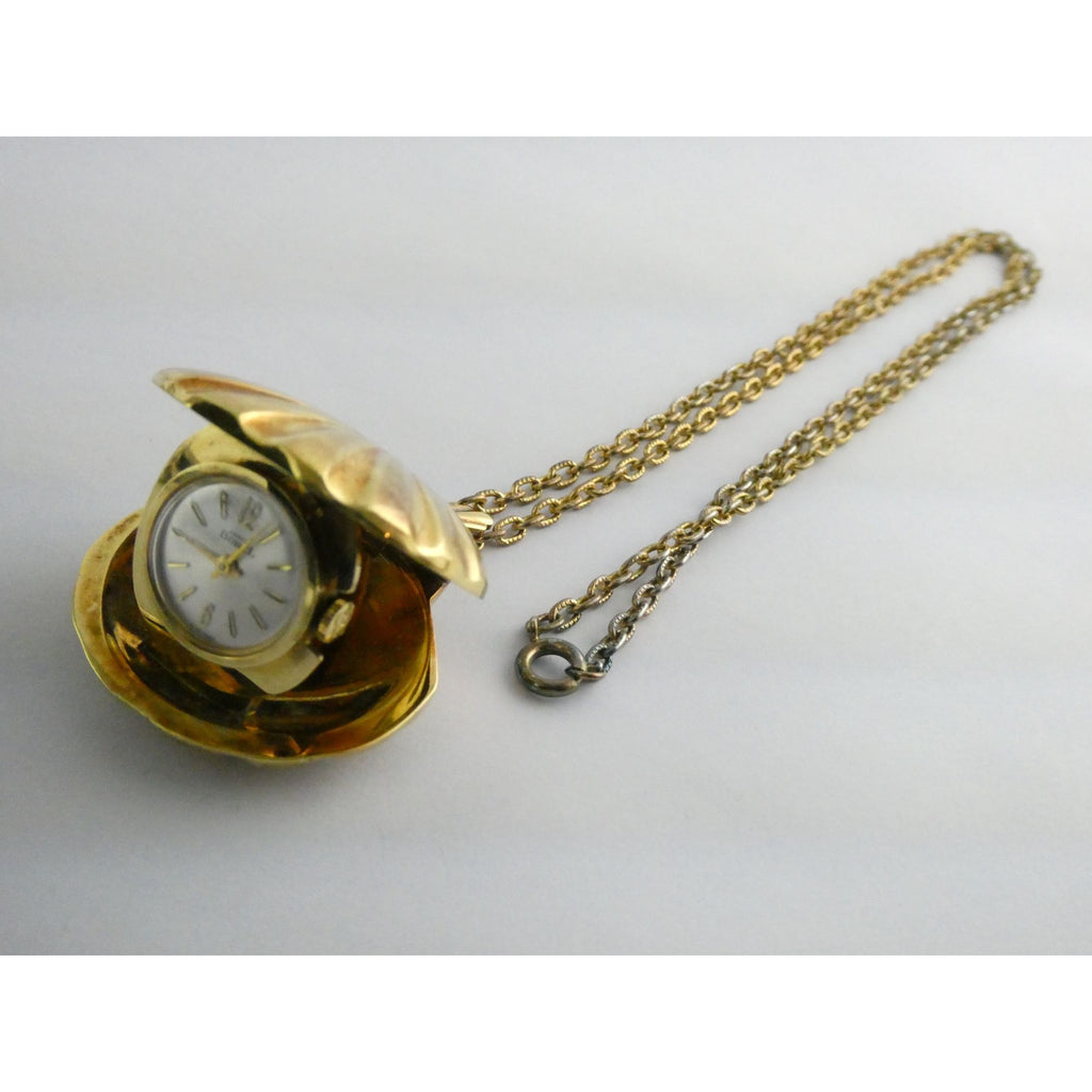Vintage Ernest Borel Swiss Gold Plated Seashell Watch Pendant Necklace WORKING