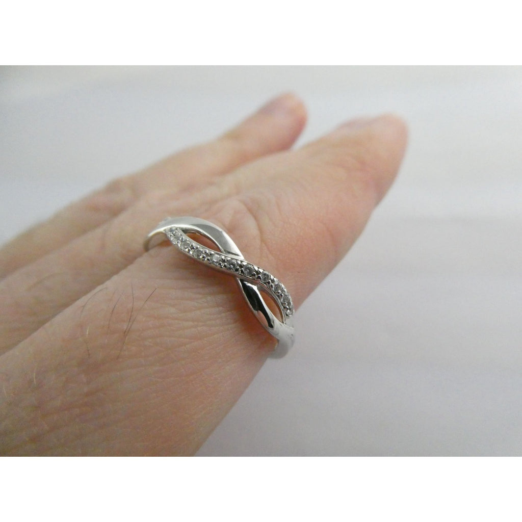 RJ Grazino RJ Sterling Silver Infinity Looped Design Ring Size 10 Weighs 2.1g