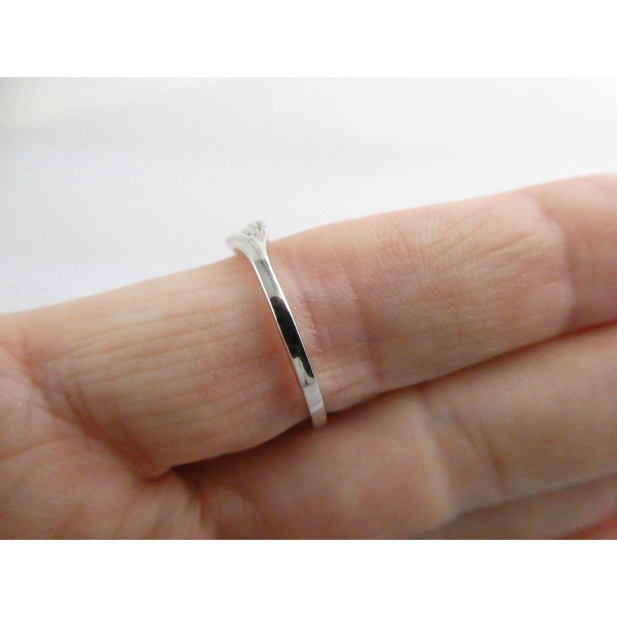 RJ Grazino RJ Sterling Silver Infinity Looped Design Ring Size 10 Weighs 2.1g